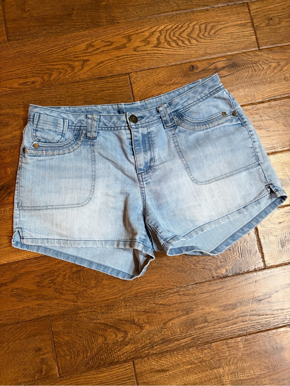 Baccini Light Blue Denim Casual Jean Shorts